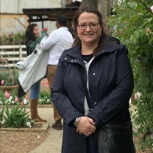 Meet your Posher, Angela